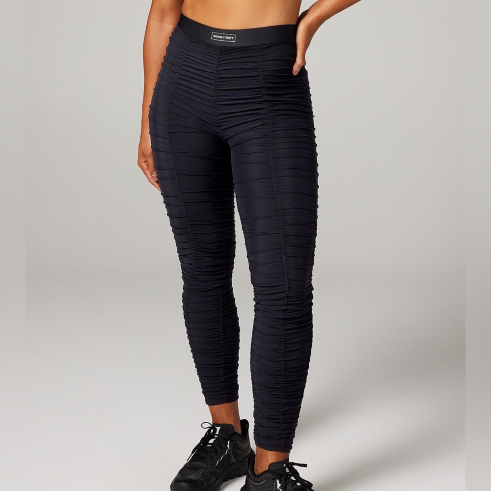Savage x Fenty Ruche Hour High-Waist Mesh Leggings